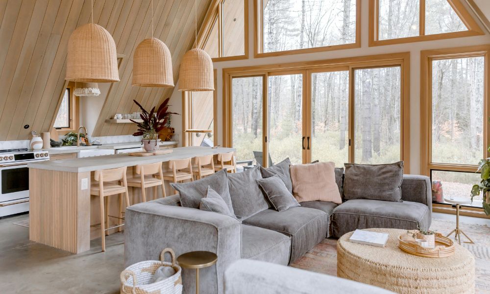 Scandinavisch interieur: kenmerken, kleuren & meubels voor een tijdloos thuis