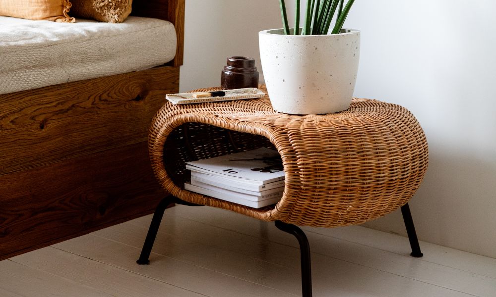 Zo style je een sidetable achter de bank