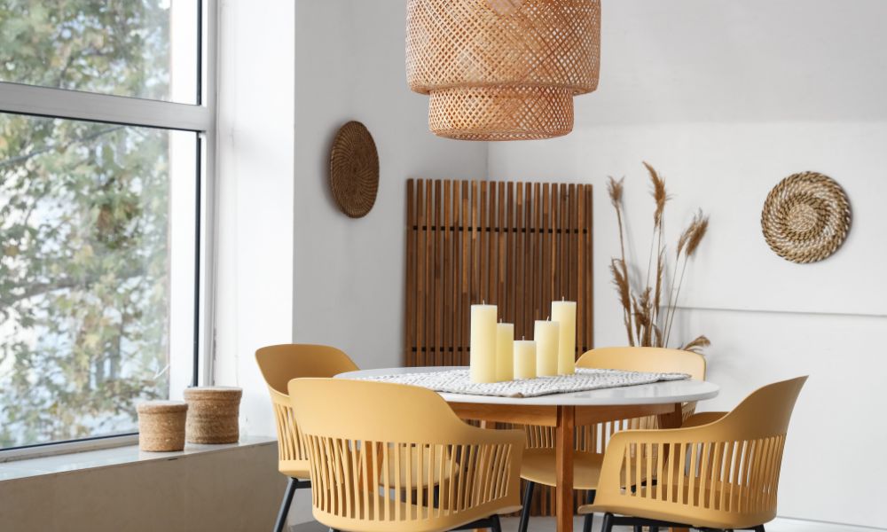 Welke verlichting is het beste boven je eettafel? Tips voor sfeer en functionaliteit