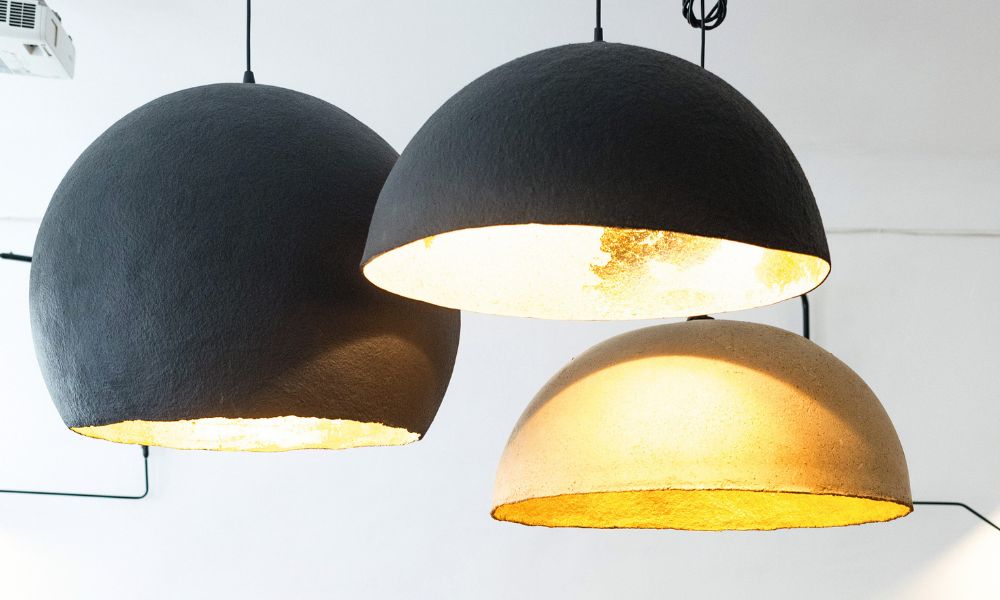 
Verlichting boven de eettafel: hoogte, stijl en lichtsoorten
