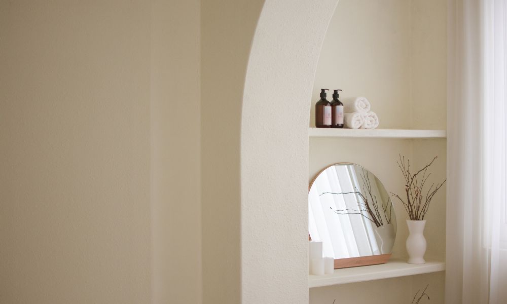 Greige in je interieur: de perfecte balans tussen grijs en beige