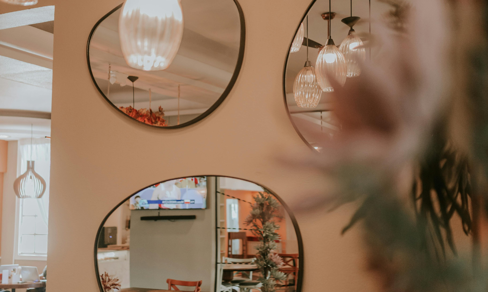 Interieurtrends herfst 2026: 8 woontrends voor een warm en stijlvol huis