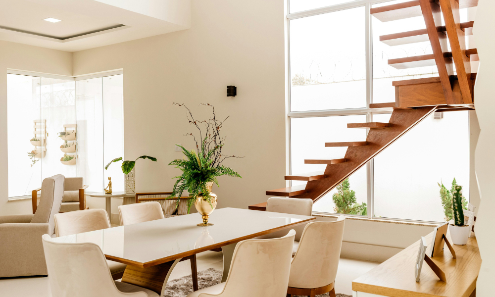 Interieurtrends herfst 2026: 8 woontrends voor een warm en stijlvol huis